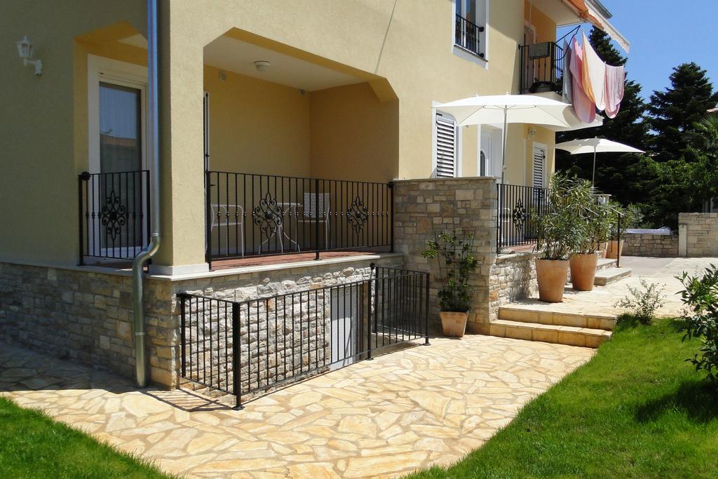Apartments Villa Ela Umag Luaran gambar