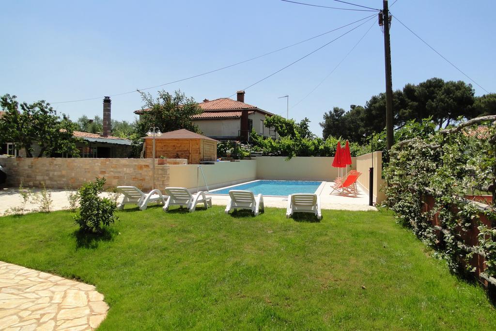Apartments Villa Ela Umag Luaran gambar