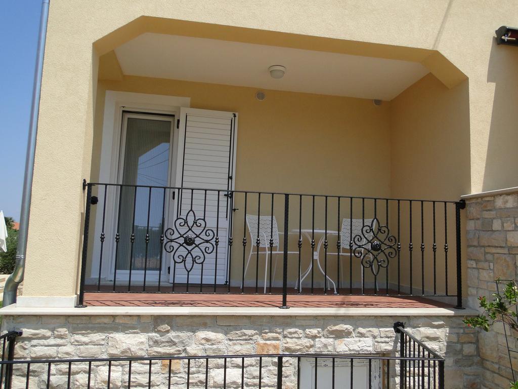 Apartments Villa Ela Umag Luaran gambar