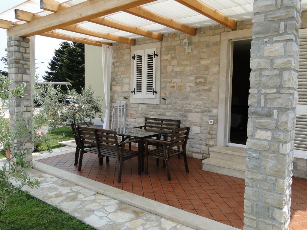Apartments Villa Ela Umag Bilik gambar