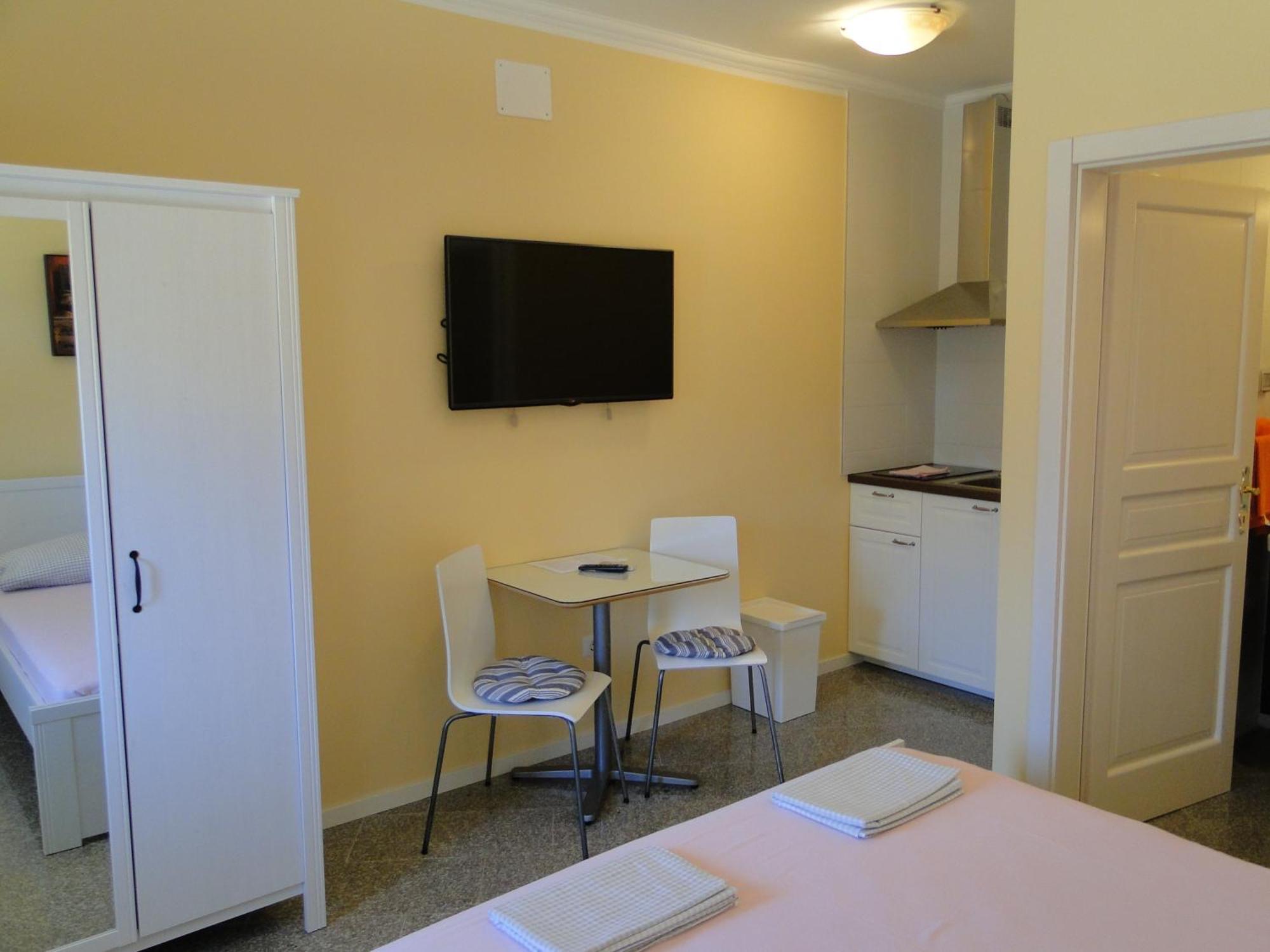 Apartments Villa Ela Umag Bilik gambar
