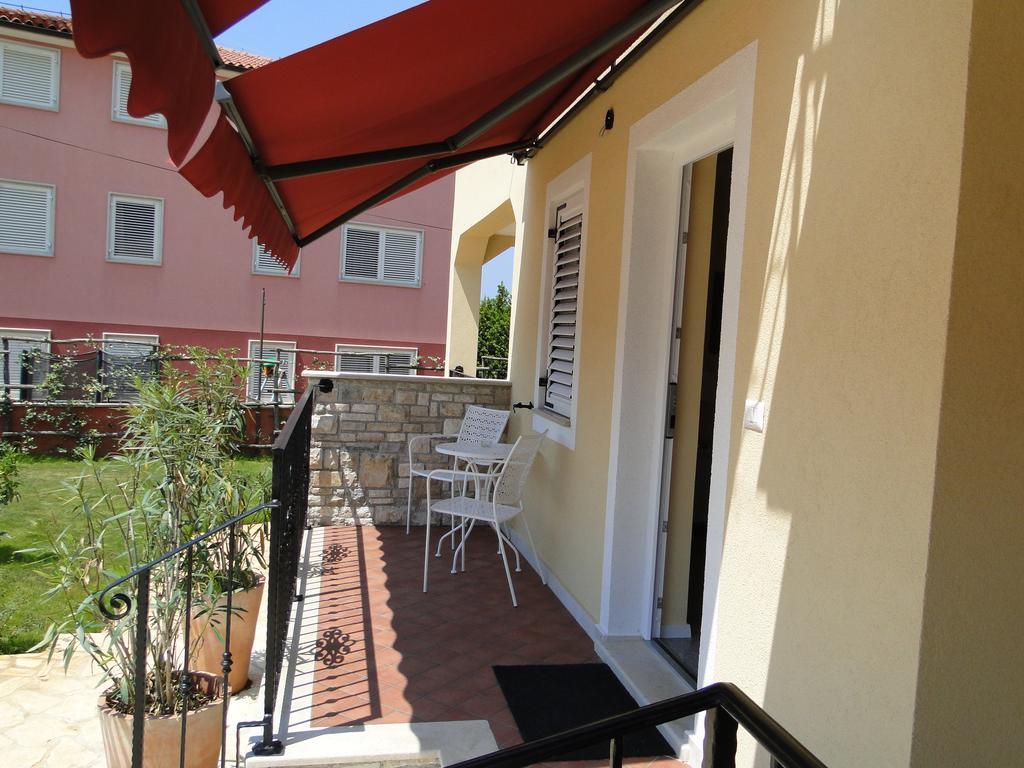 Apartments Villa Ela Umag Bilik gambar