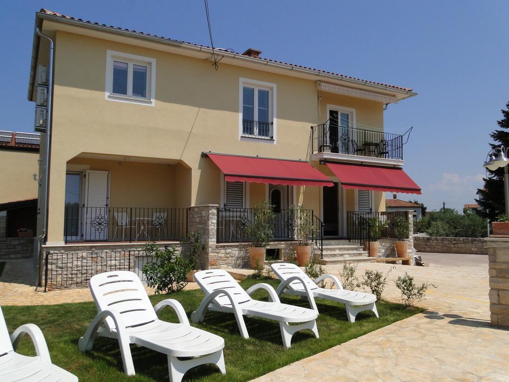 Apartments Villa Ela Umag Bilik gambar